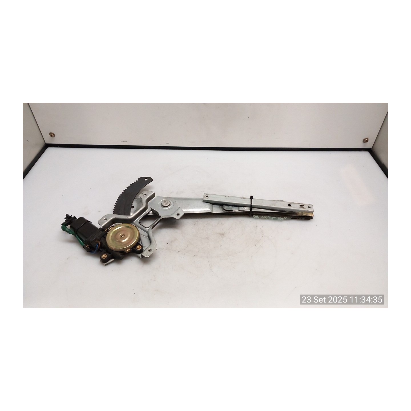 ALZACRISTALLO ELETTR. PORTA ANT. SX. 075 CHEVROLET (DAEWOO) MATIZ (M100) (12/00-02/06) F8CV 96323234