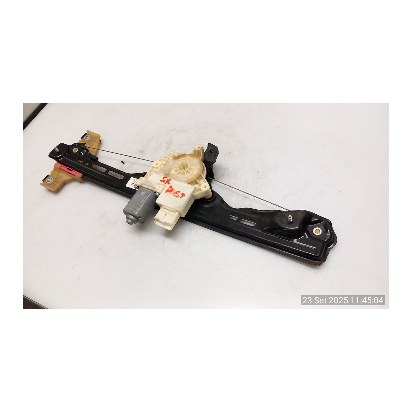 ALZACRISTALLO ELETTR. PORTA POST. SX. 084 CITROEN C4 PICASSO (B78) (05/13-) 9H05 9676172480
