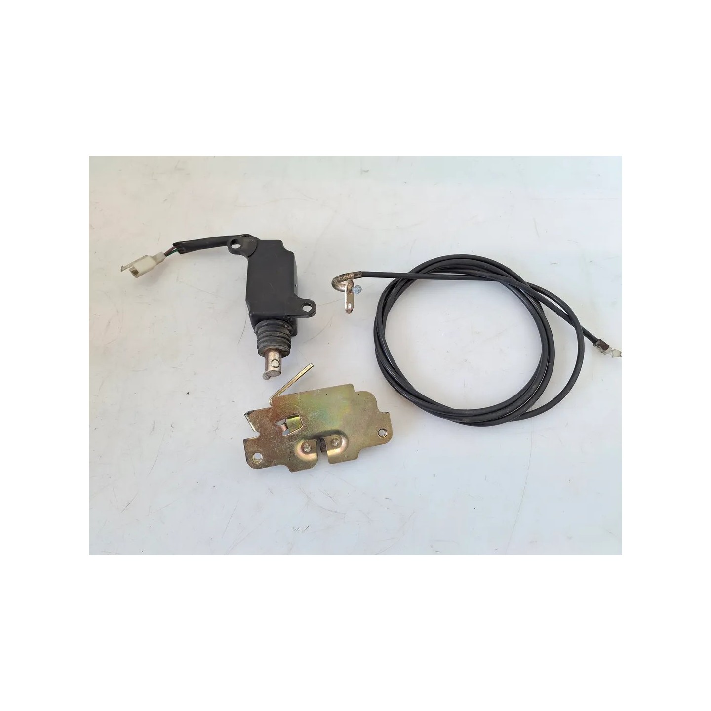 Attuatore serratura sella Sym Symphony 125 S (E3) Symphony 125 S 