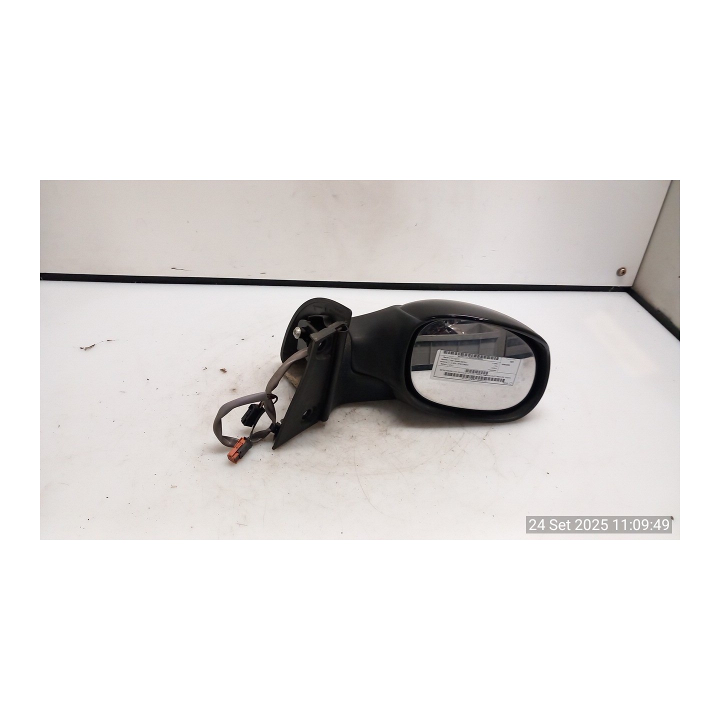 RETROVISORE EST. REGOLAZ. ELETTR. C/RIBALTAMENTO ELETTRICO DX. 092 PEUGEOT 1007 (04/05-06/10) KFV 815314