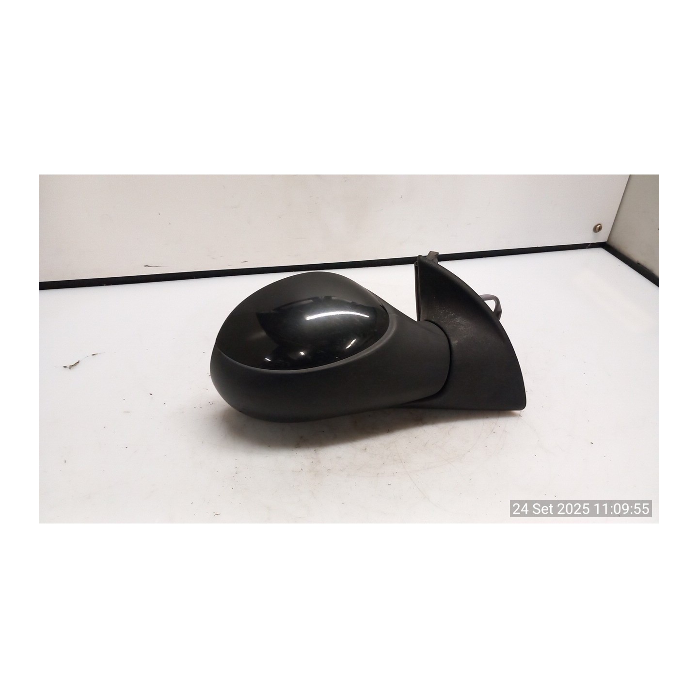RETROVISORE EST. REGOLAZ. ELETTR. C/RIBALTAMENTO ELETTRICO DX. 092 PEUGEOT 1007 (04/05-06/10) KFV 815314