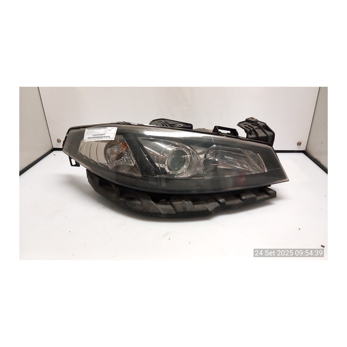 PROIETTORE DX. 023 RENAULT LAGUNA 2A SERIE (03/05-09/07) F9Q17 7701061671