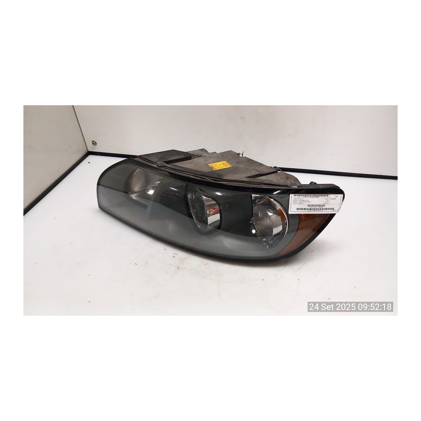 PROIETTORE SX. 025 VOLVO V50 (02/04-12/12) D4204T 30698887