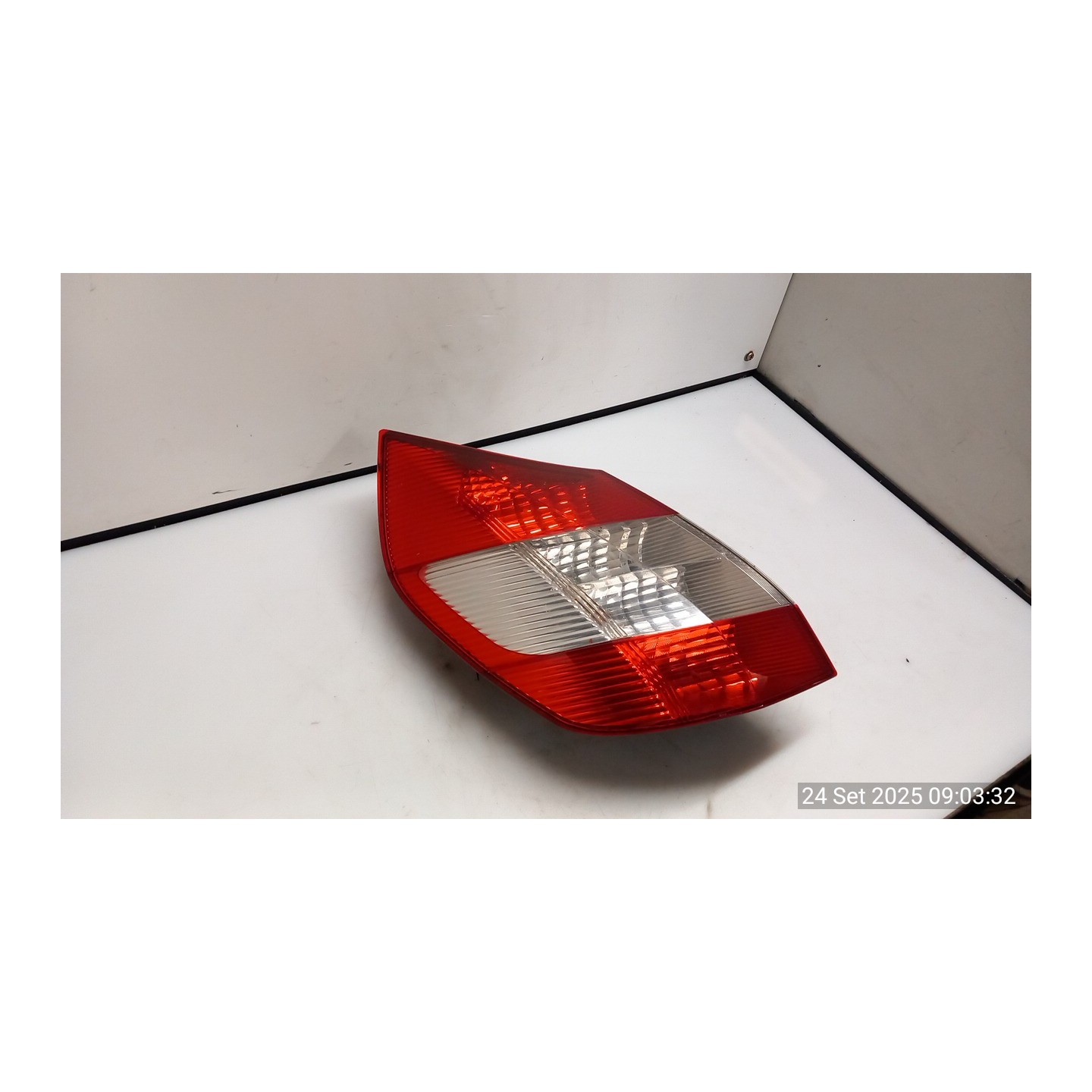 FANALE POST. SX. 065 RENAULT SCENIC 2A SERIE (06/03-08/09) K9KP7 8200493374