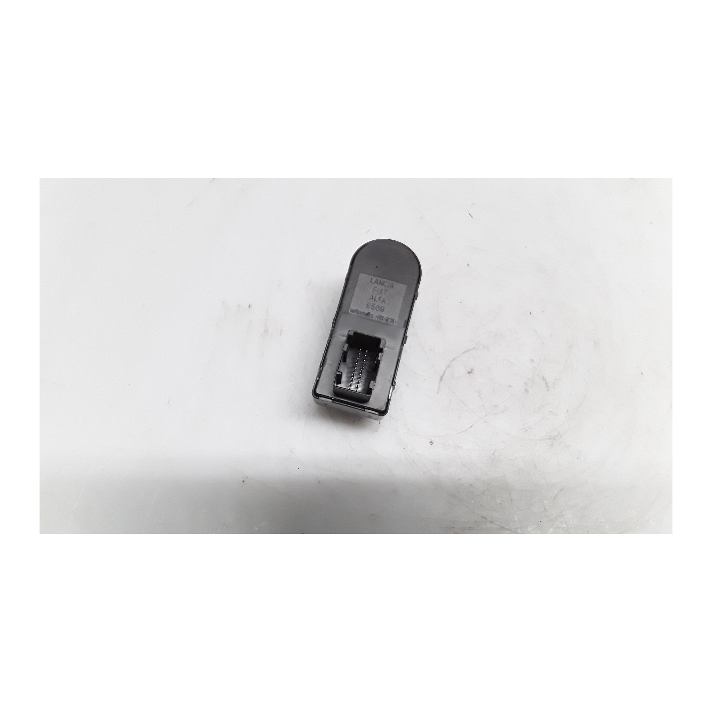 BLOCCO COMANDI ALZACRISTALLI E RETROVISORI EST. C/RETR.EST.RIPIEG.ELETTR.SBRIN 058 ALFA ROMEO MITO (X6) (06/08-06/11) 199B1000 