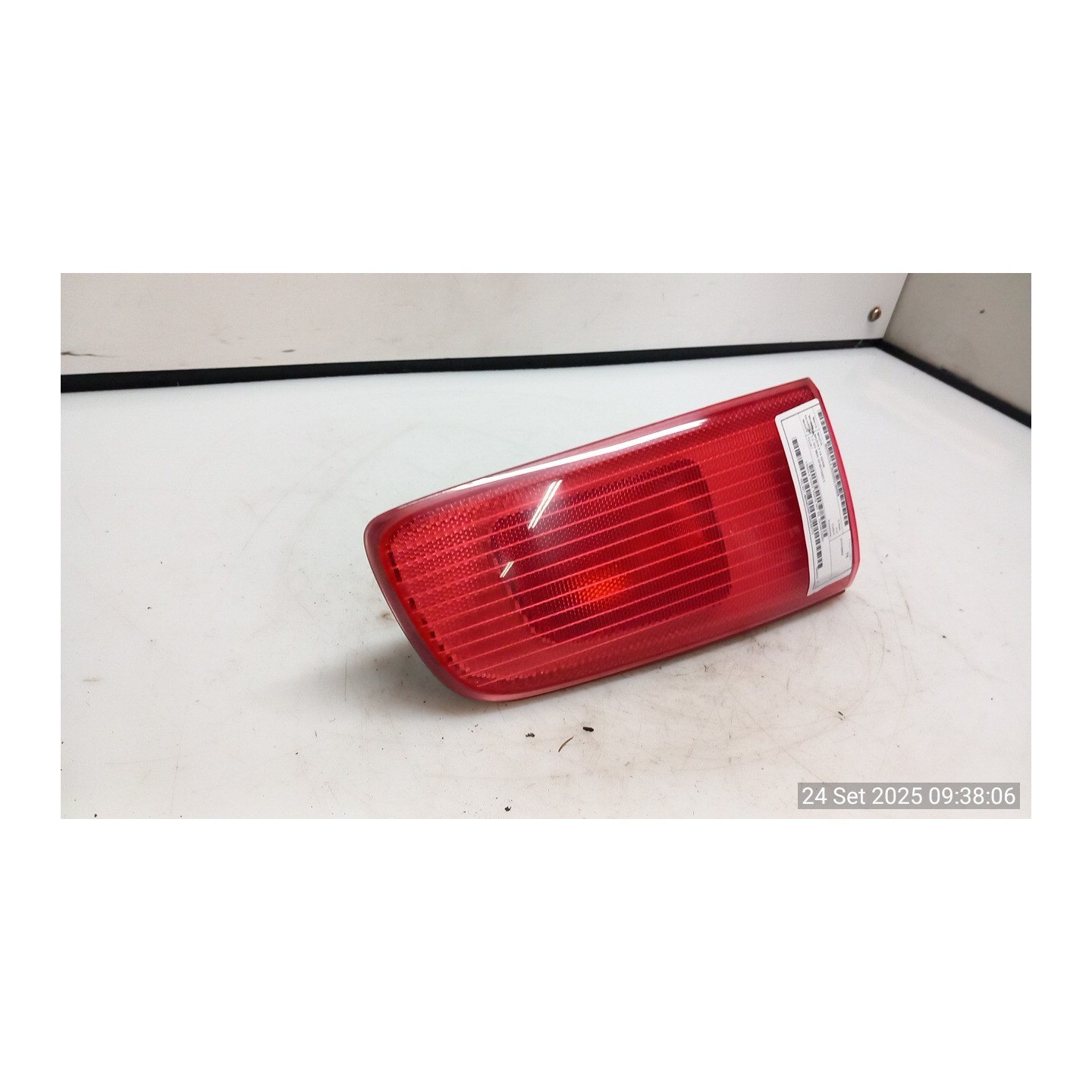 FANALE POST. PARTE INT. SX. 009 MAZDA MAZDA 2 1A SERIE (02/03-08/07 FUJA DD10513G0C