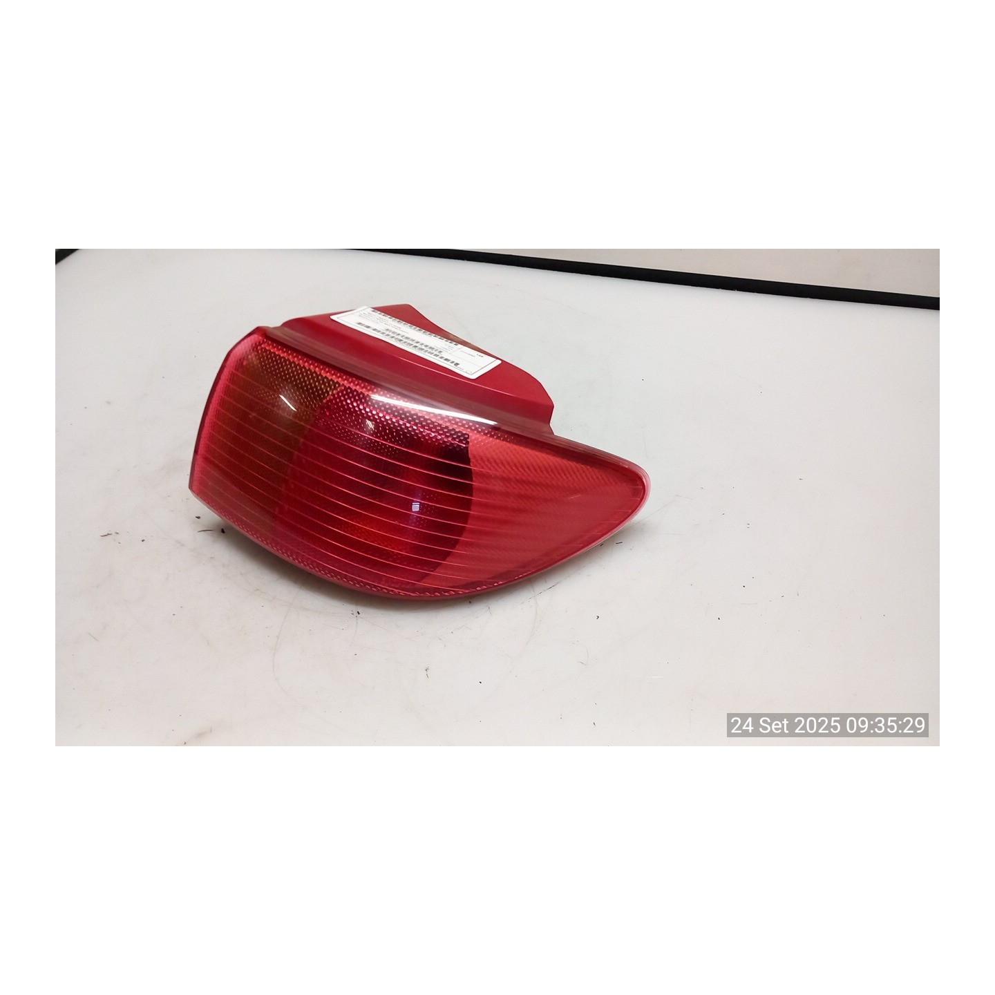 FANALE POST. PARTE EST. DX. 010 MAZDA MAZDA 2 1A SERIE (02/03-08/07 FUJA DD1051170H