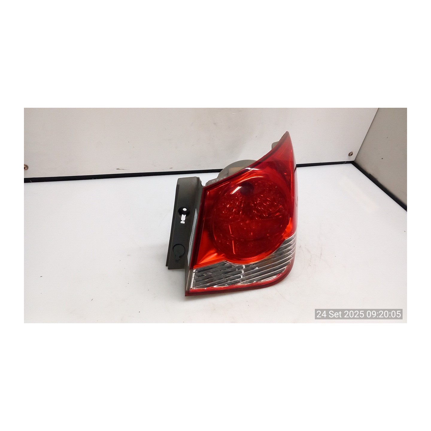FANALE POST. PARTE EST. DX. 037 CHEVROLET (DAEWOO) CRUZE (J300) (04/09-12/14) Z20D1 95393942