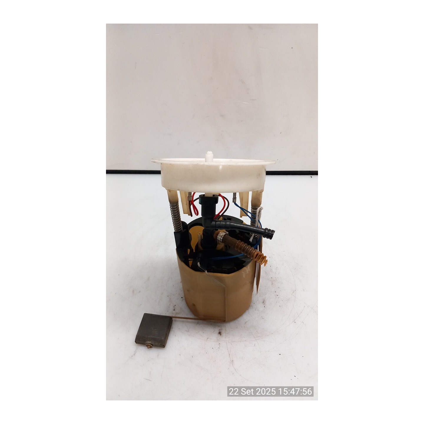 POMPA CARBURANTE C/TRASDUTTORE (GALLEGGIANTE) 076 BMW SERIE 1 (E87) (09/04-03/07) N45B16A 16147197075