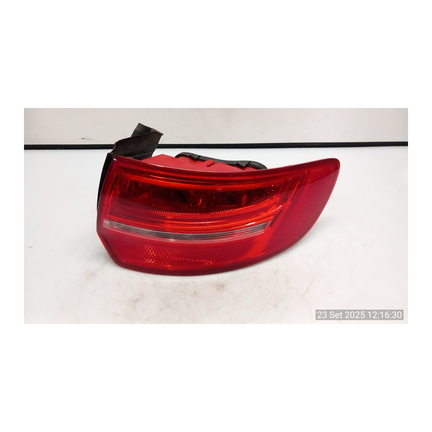 FANALE POST. PARTE EST. DX. 090 AUDI A3 (8P) (05/10-07/13) CAY 8P4945096E