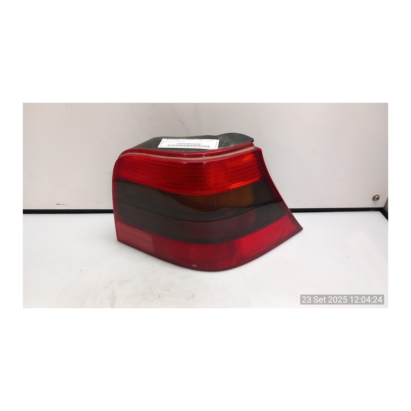 FANALE POST. OSCURATO DX. 114 VOLKSWAGEN GOLF (1J) (09/97-03/06) AZD 1J6945096T