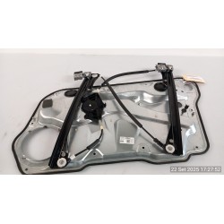 ALZACRISTALLO ELETTR. PORTA ANT. SX. 116 VOLKSWAGEN GOLF...