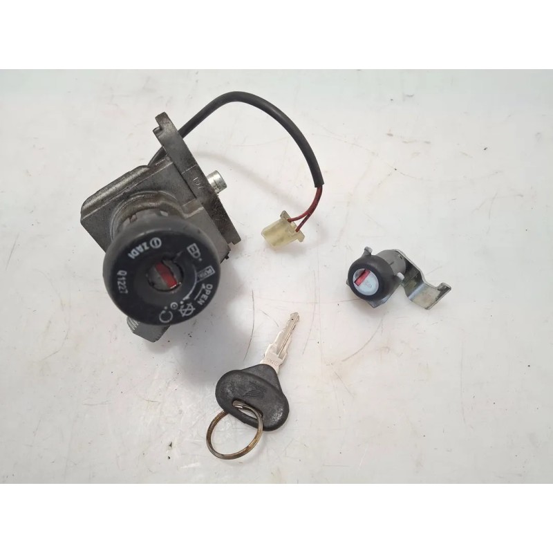 Commutatore avviamento e bloccasterzo Honda DYLAN DYLAN 