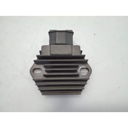 Regolatore tensione Honda DYLAN DYLAN 