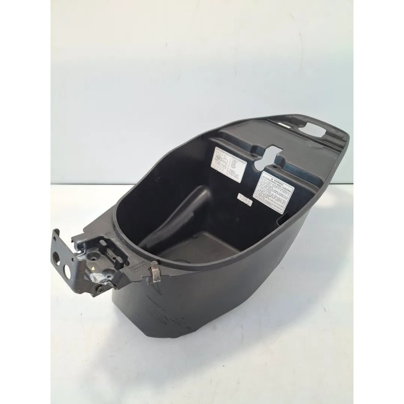 Vano porta casco Honda DYLAN DYLAN 
