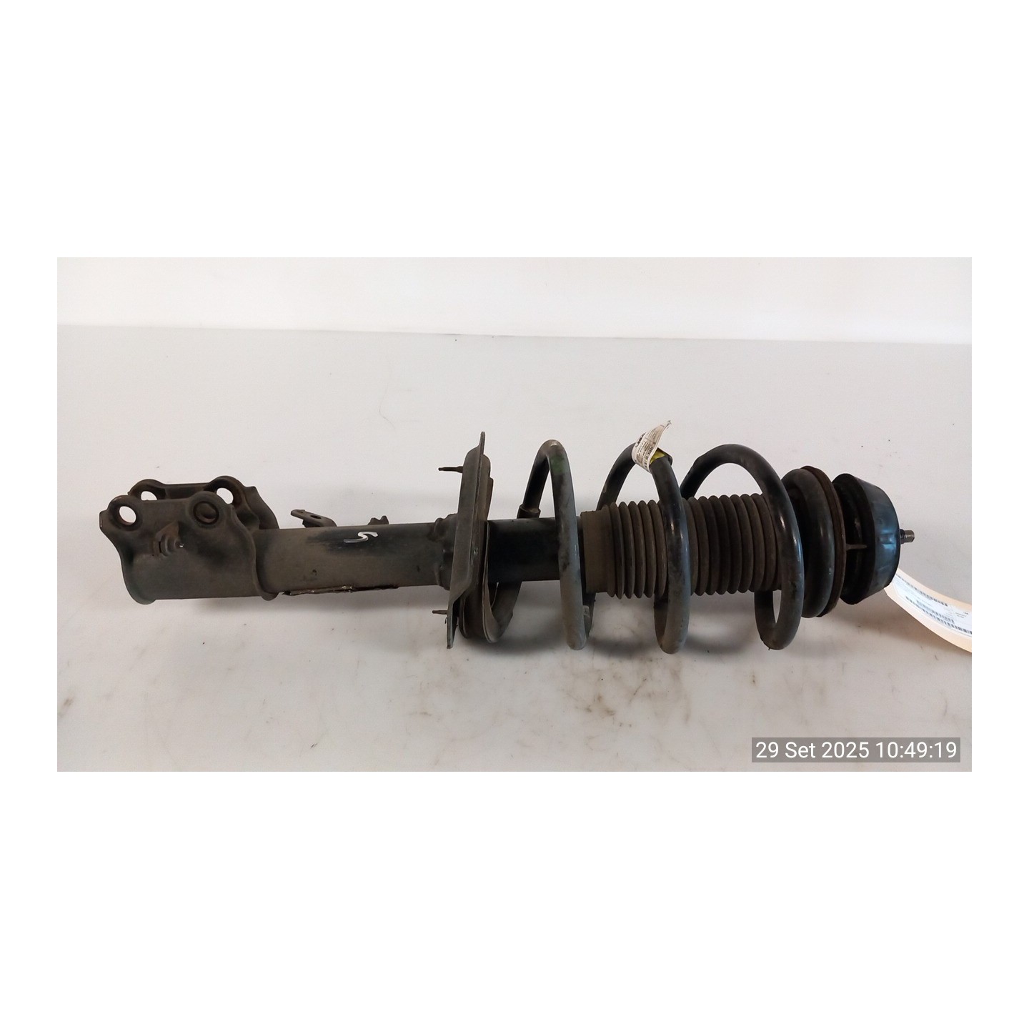AMMORTIZZATORE ANT. SX. 060 KIA VENGA (01/10-) D4FC 546501K100