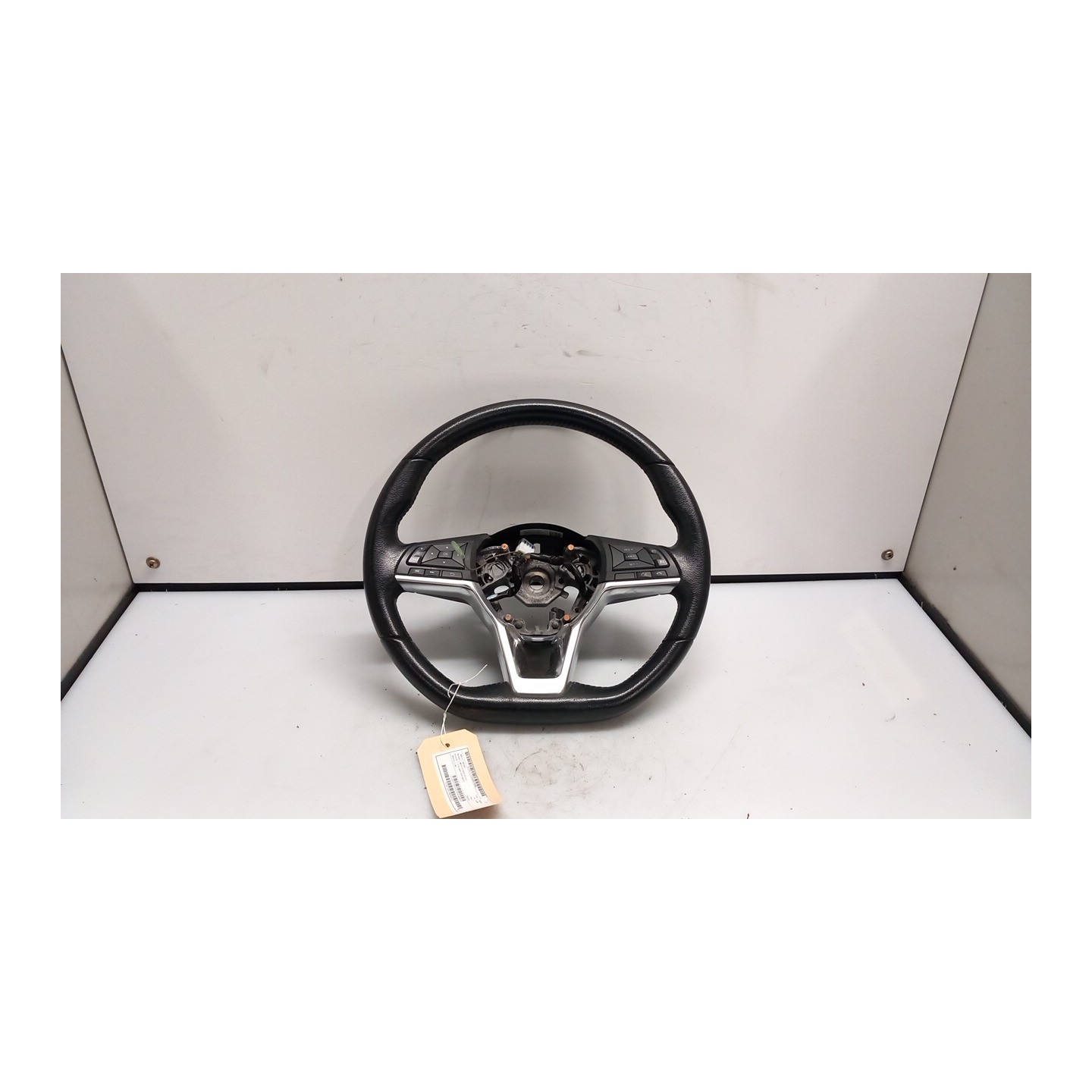 VOLANTE P/ACENTA,TEKNA 064 NISSAN MICRA (K14FR) (01/17-) K9K 484305FA1A