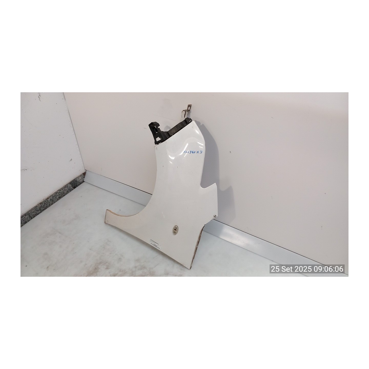 PARAFANGO ANT. SX. 034 CITROEN C3 PICASSO (02/09-02/18) 9H05 7840X0