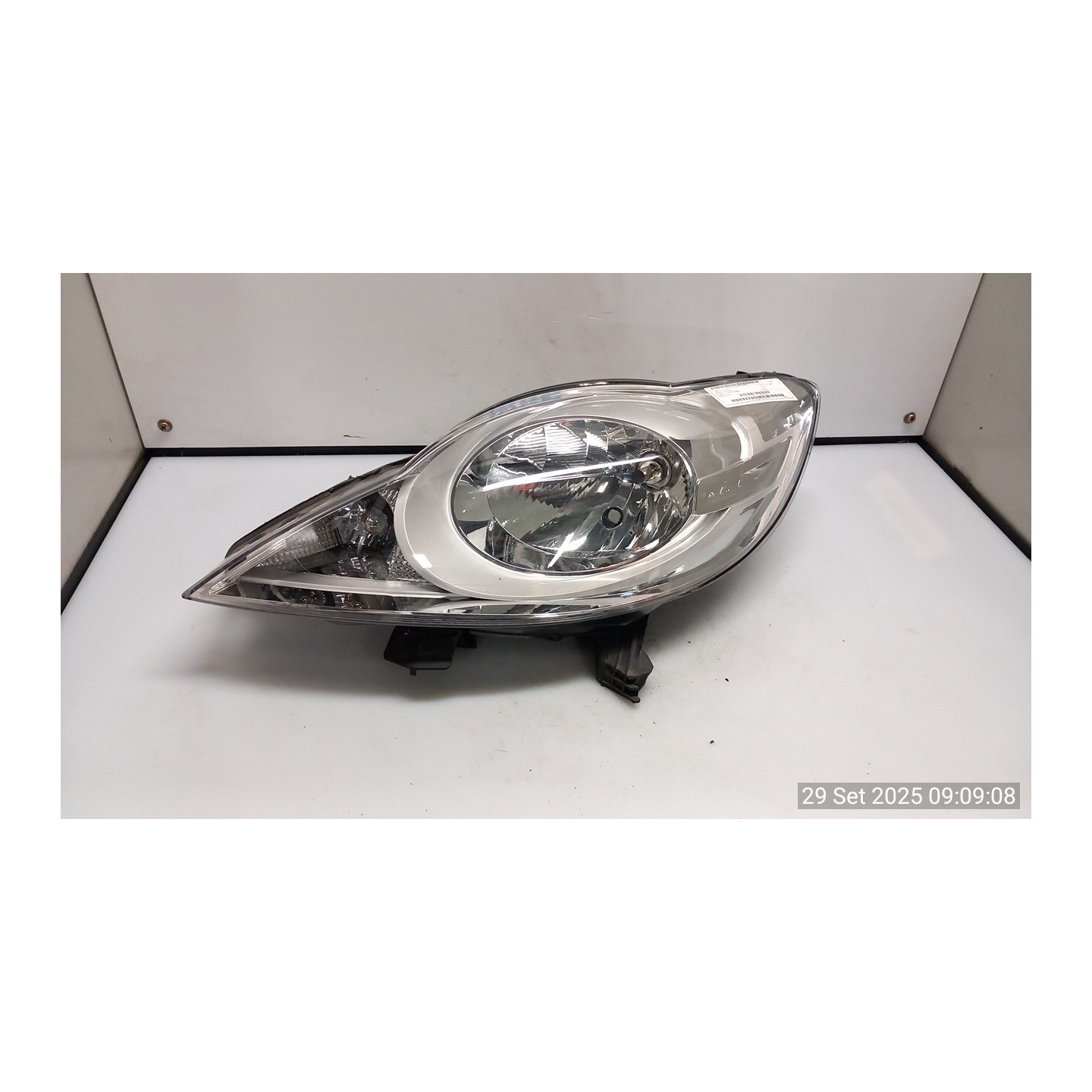 PROIETTORE SX. 002 PEUGEOT 107 (06/05-) 1KR 1607978180