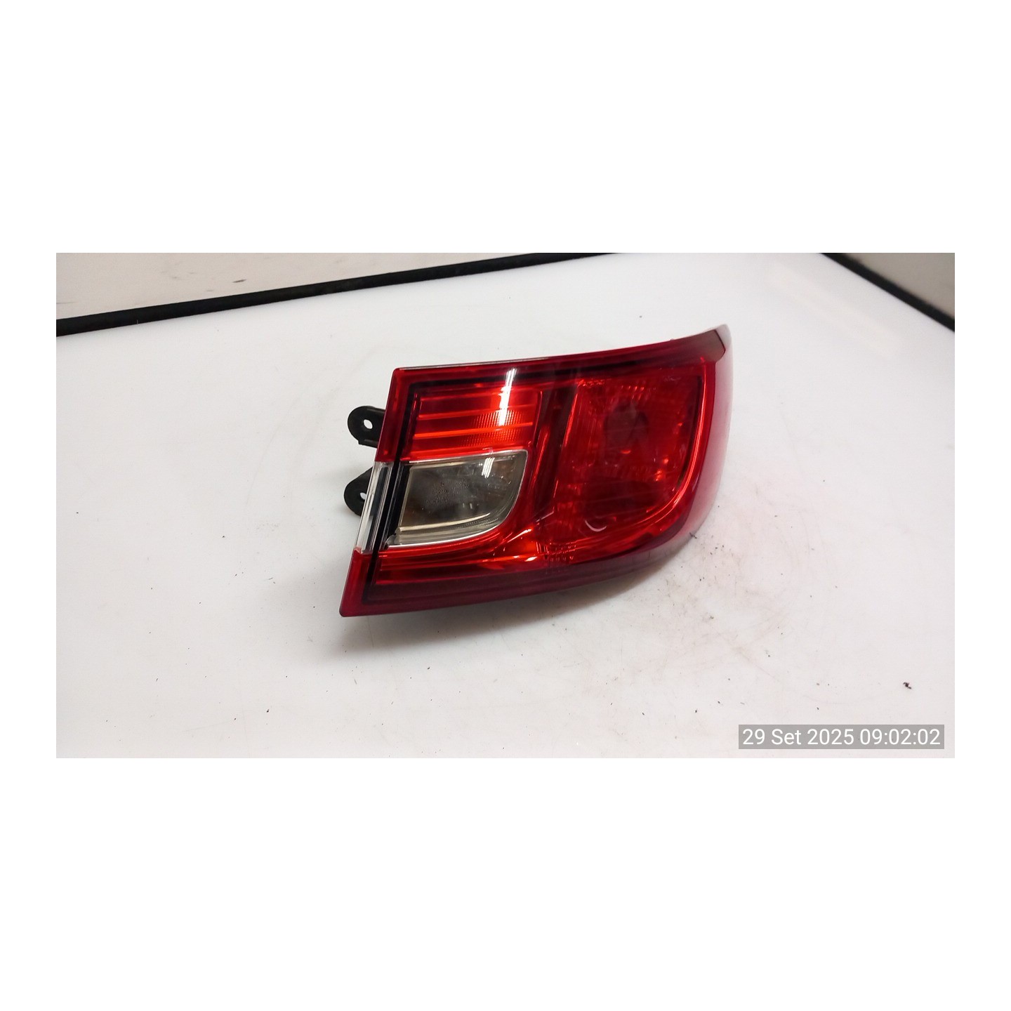 FANALE POST. PARTE EST. DX. 088 RENAULT CLIO 4A SERIE (06/16-12/2019) H4BB4 265509846R