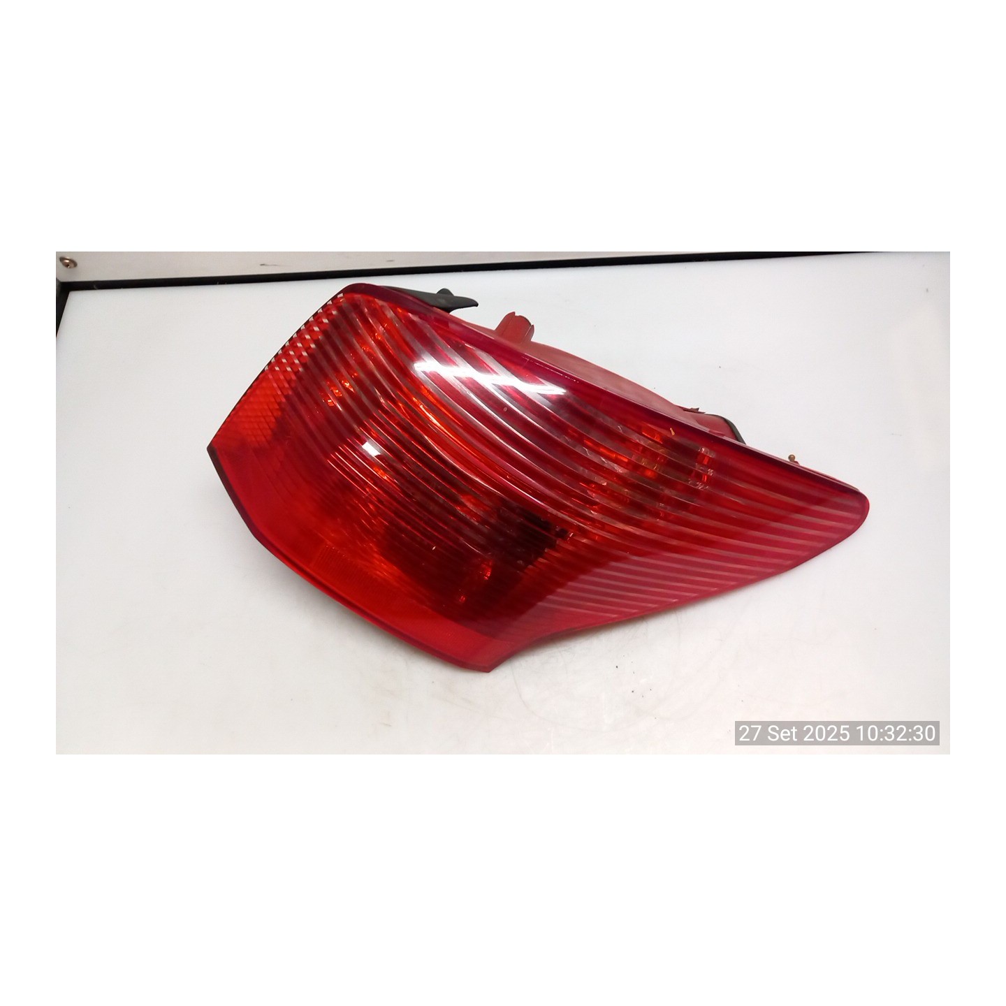 FANALE POST. DX. 111 PEUGEOT 407 (03/04-03/12) RHR 6351T3