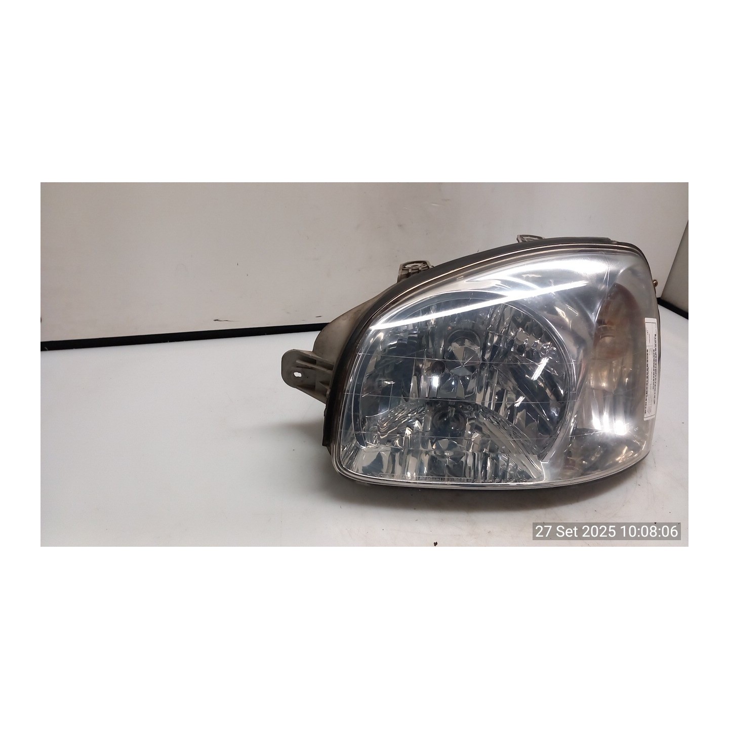 PROIETTORE CON REGOLATORE ALTEZZA 03-03 SX. 160 HYUNDAI SANTA FE 1A SERIE (01/01-10/06 D4EA 9210126025