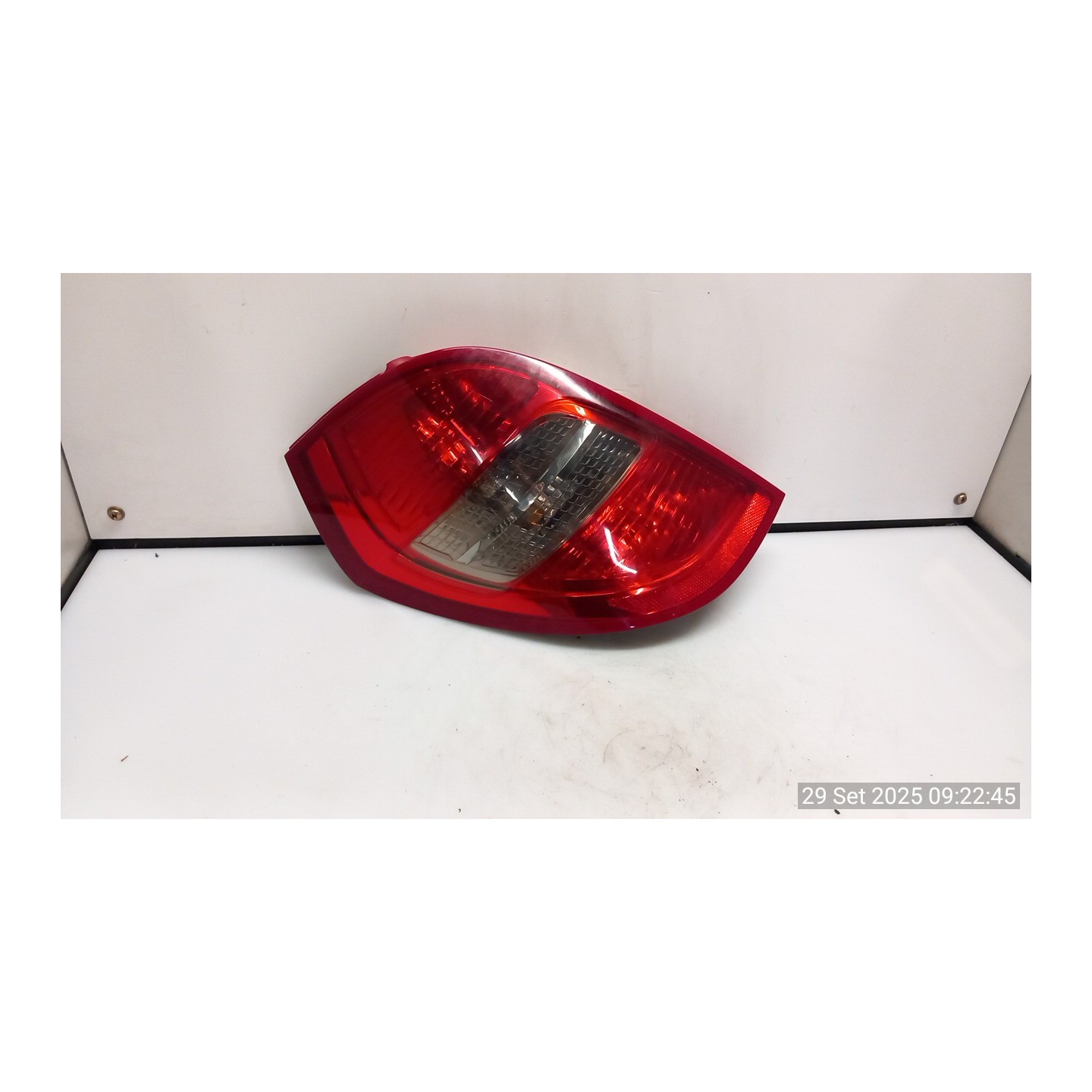 FANALE POST. P/AVANTGARDE DX. 164 MERCEDES-BENZ CLASSE A (W/C169) (07/04-04/13 266920 A1698203064