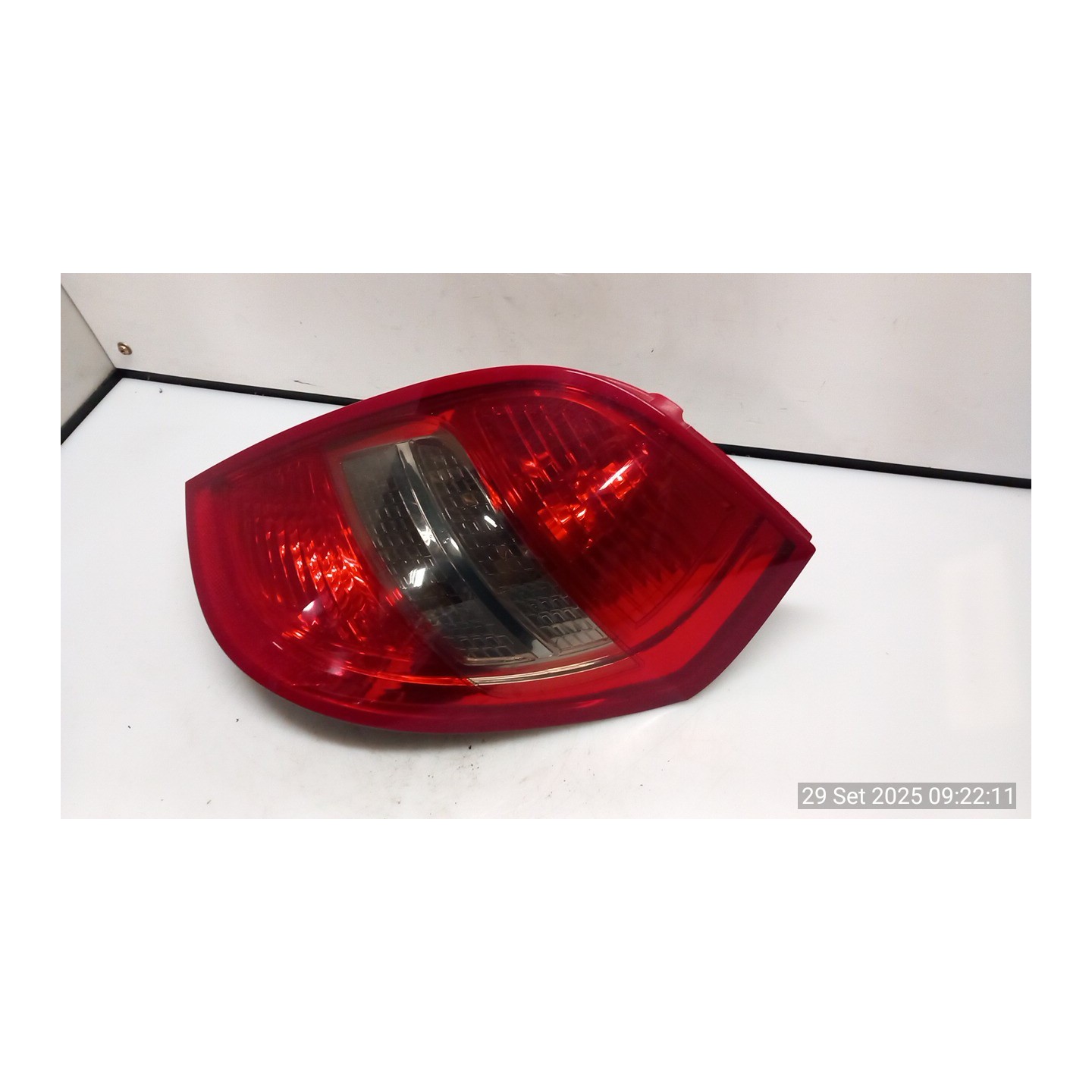 FANALE POST. P/AVANTGARDE DX. 165 MERCEDES-BENZ CLASSE A (W/C169) (07/04-04/13 266920 A1698201064