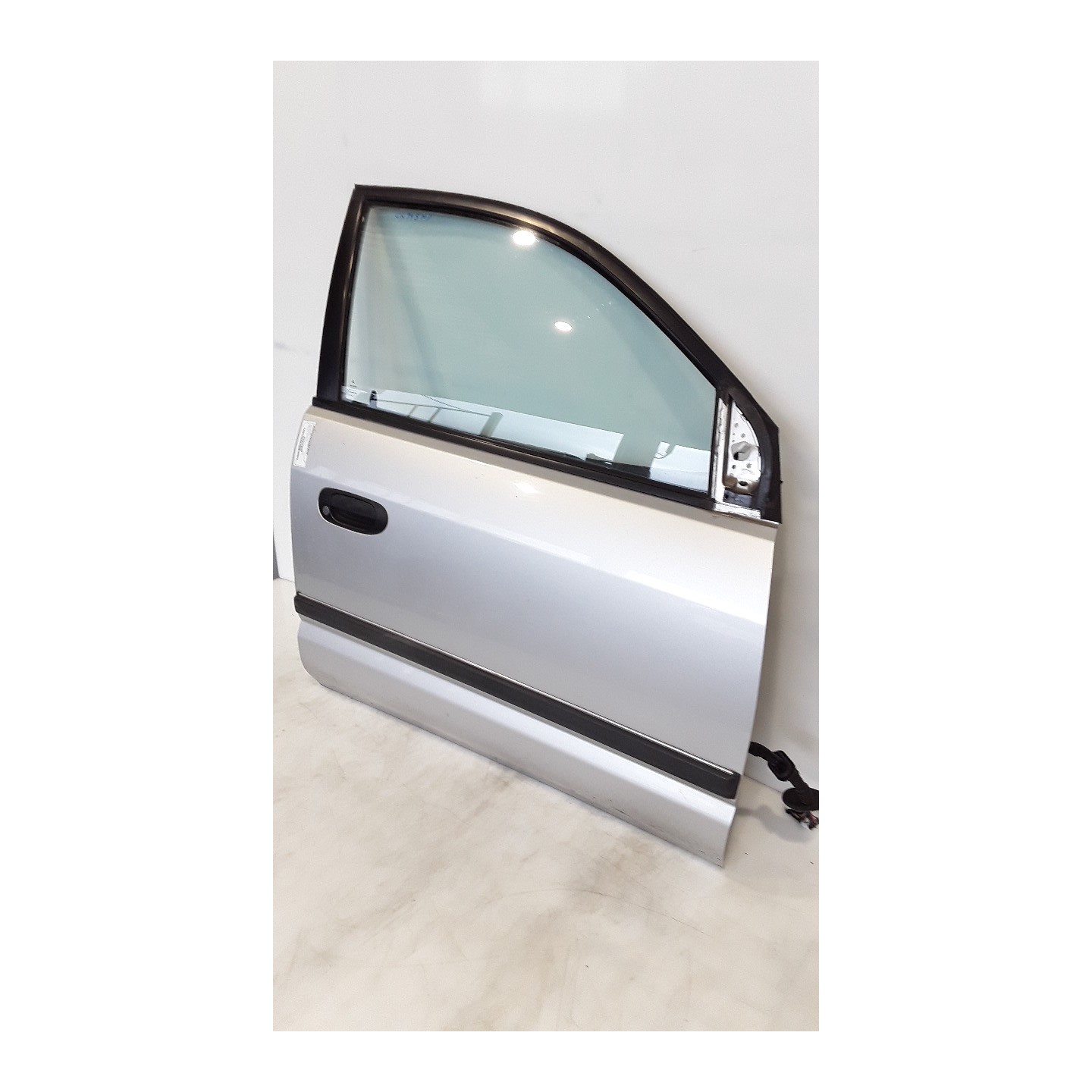 PORTA ANT. DX. 185 MITSUBISHI SPACE STAR (09/98-06/07) 4G13 MR954410
