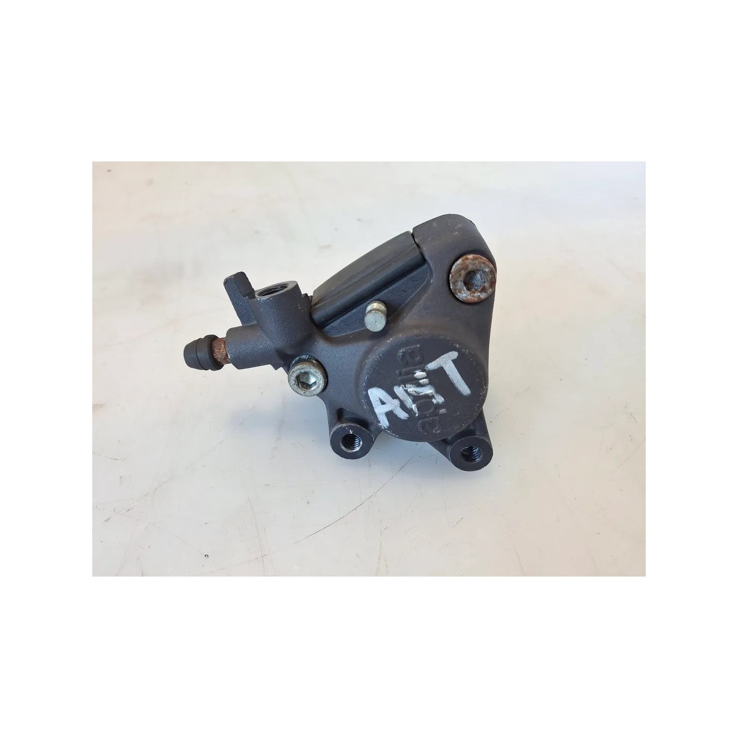 Pinza freno anteriore completo Aprilia Scarabeo 50 2T Street (-06) Scarabeo 50 2T Street (Motore Piaggio)