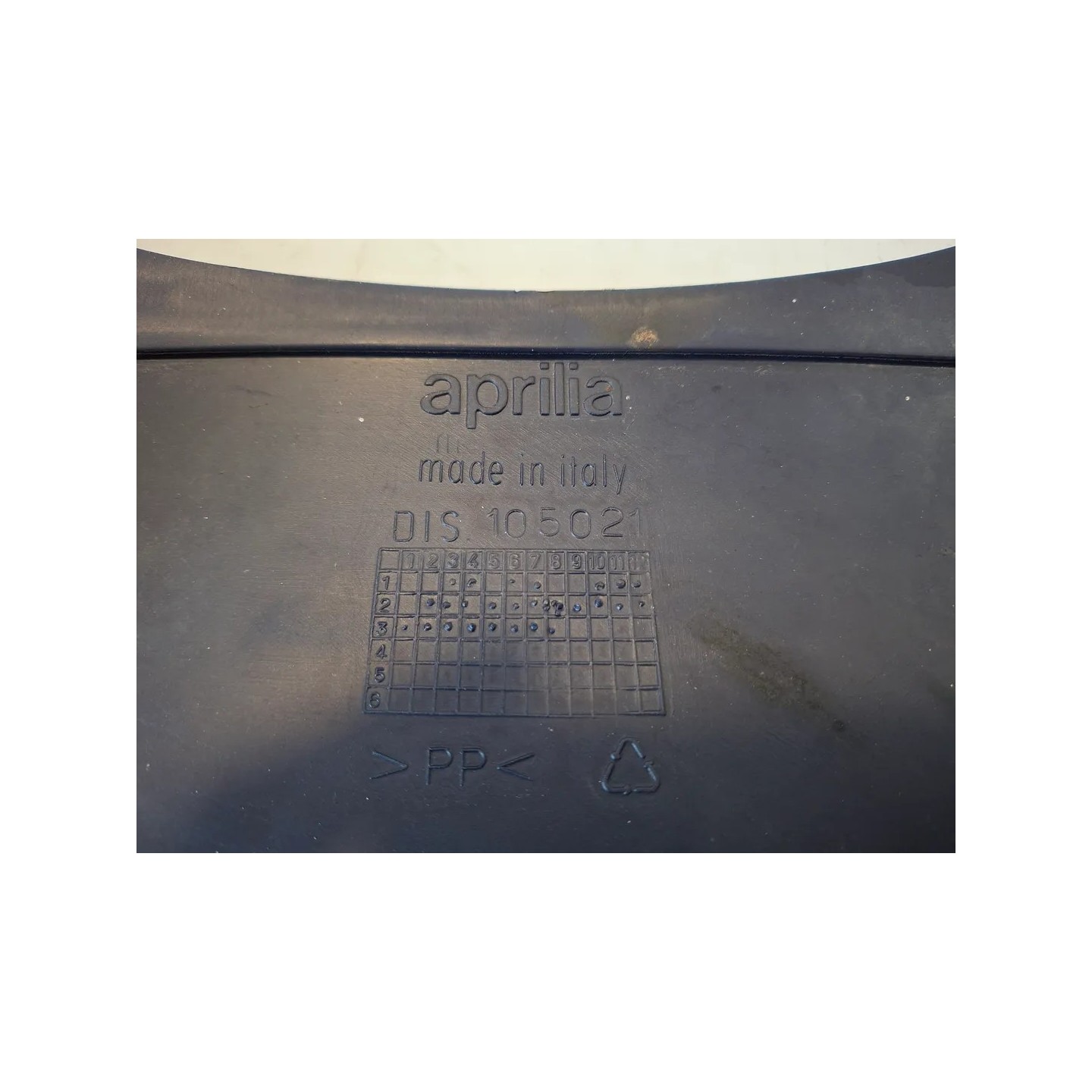 Carenatura sottopavimento Aprilia Scarabeo 50 2T Street (-06) Scarabeo 50 2T Street (Motore Piaggio) 