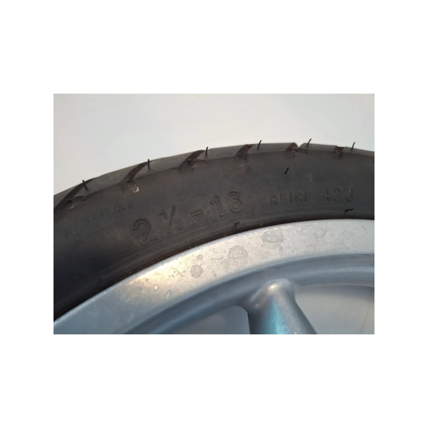 Cerchio ruota anteriore Aprilia Scarabeo 50 2T Street (-06) Scarabeo 50 2T Street (Motore Piaggio) 
