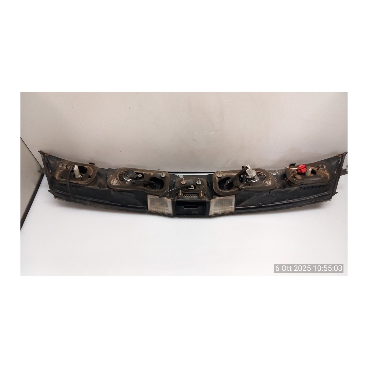FANALE POST. PARTE CENTR. 095 HONDA CIVIC 8A SERIE (12/05-) R18A2 33700SMGE51