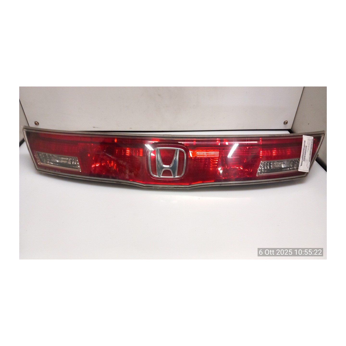 FANALE POST. PARTE CENTR. 095 HONDA CIVIC 8A SERIE (12/05-) R18A2 33700SMGE51