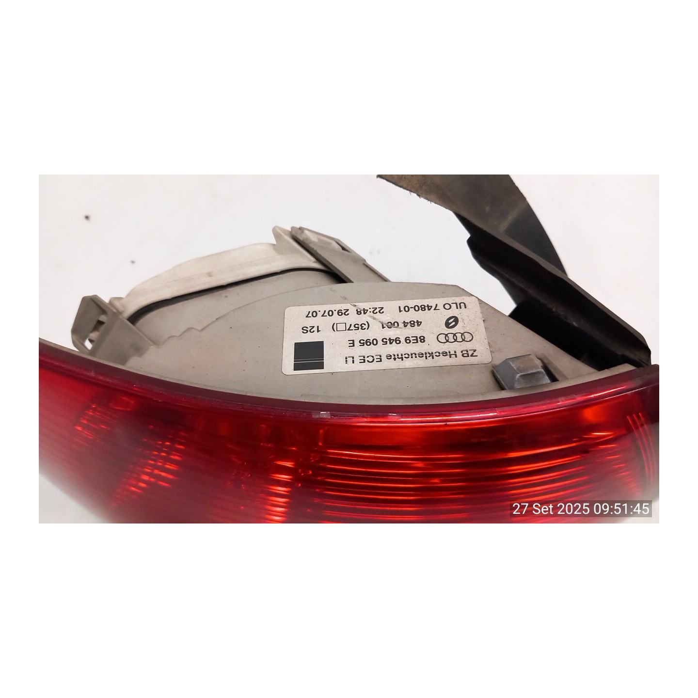 FANALE POST. PARTE EST. SX. 237 AUDI A4 (8E) (10/04-02/08) BRD 8E9945095E