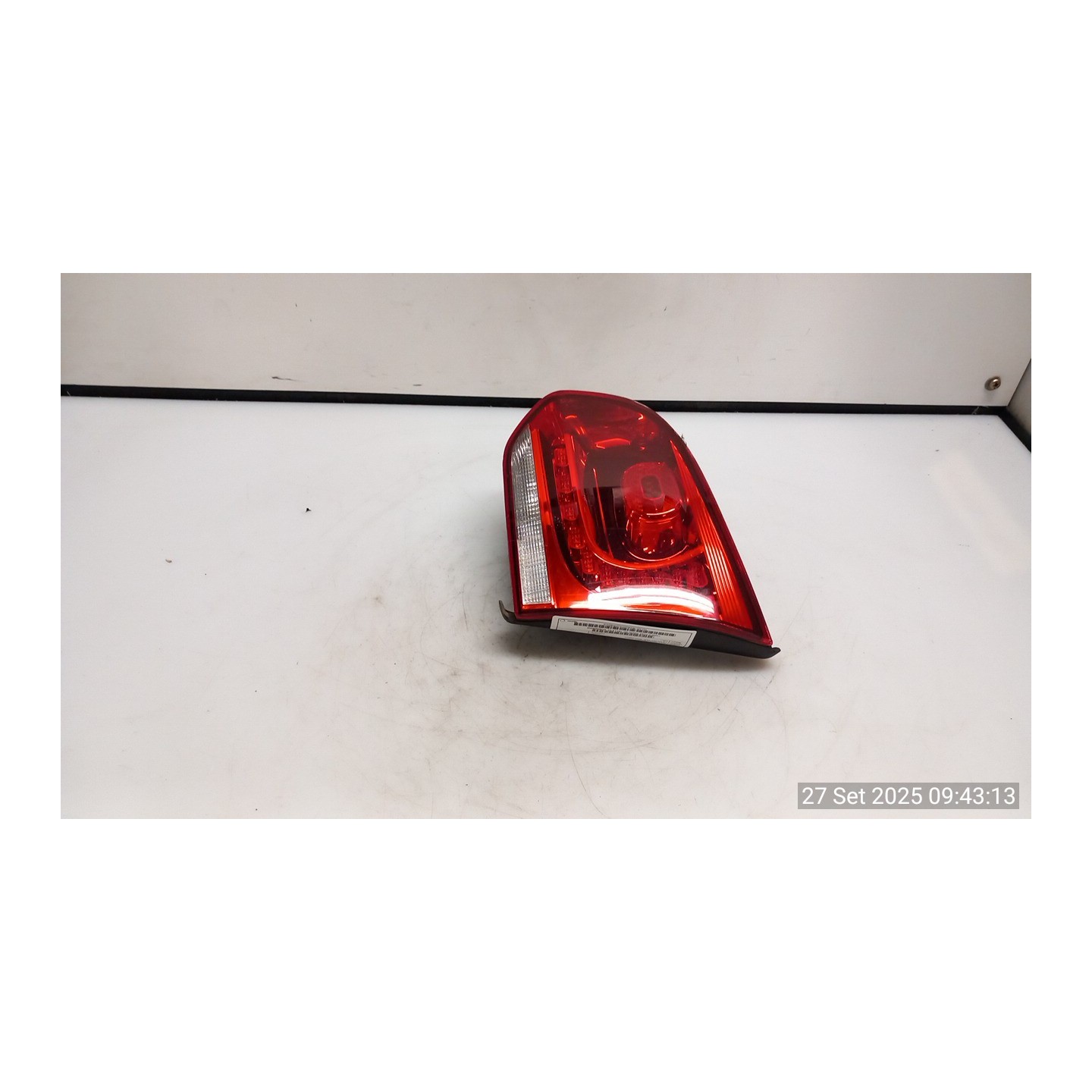 FANALE POST. PARTE INT. HELLA SX. 010 VOLKSWAGEN GOLF (5K/AJ) (09/08-) CAY 5K0945093AB