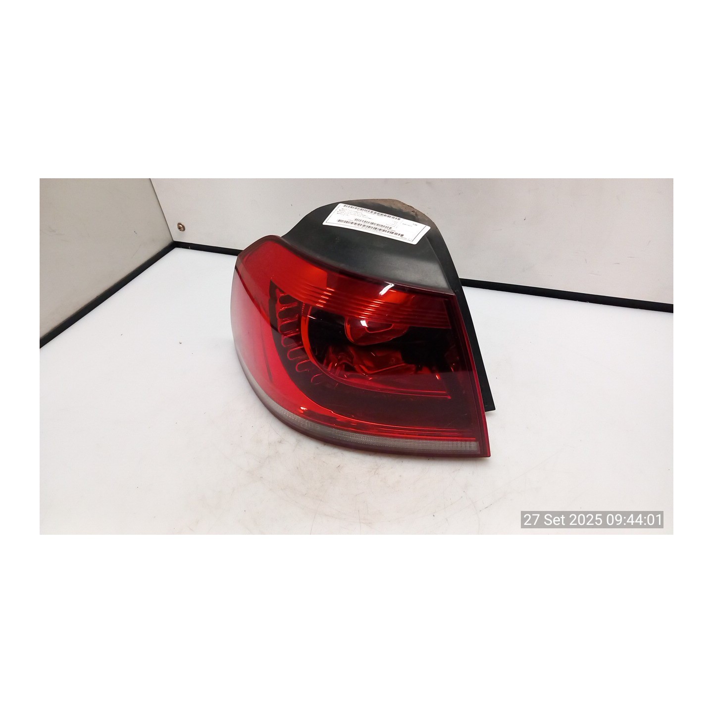 FANALE POST. PARTE EST. HELLA SX. 012 VOLKSWAGEN GOLF (5K/AJ) (09/08-) CAY 5K0945095N