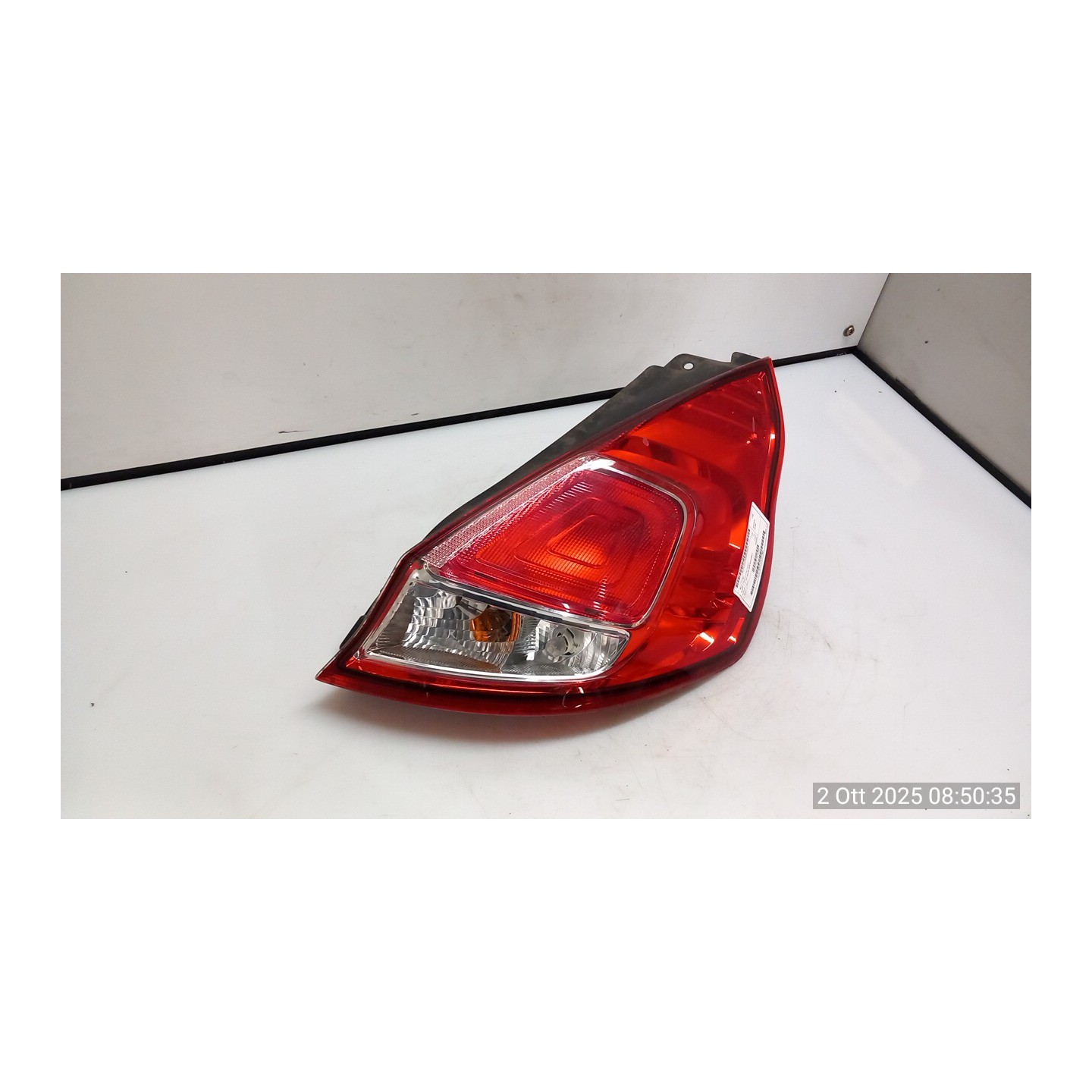 FANALE POST. DX. 014 FORD FIESTA (CCN) (11/12-) UGJC 1823621