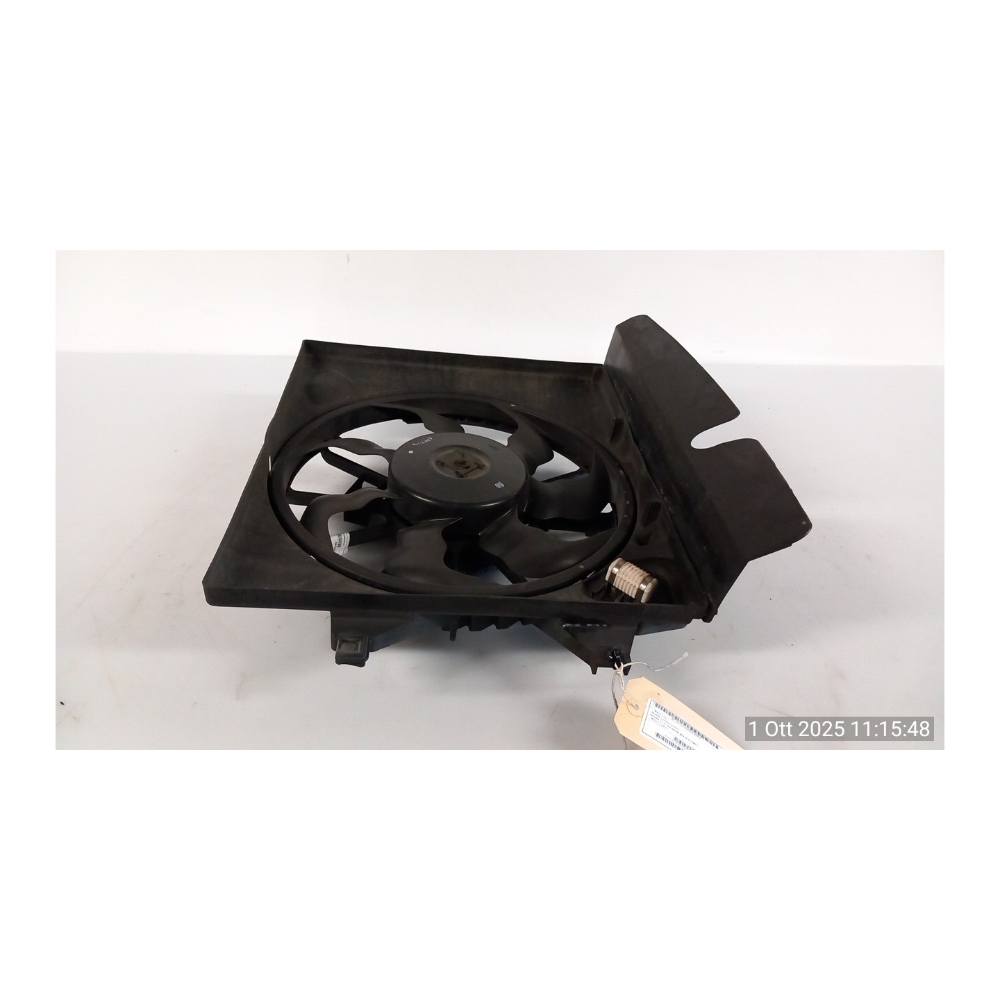 ELETTROVENTOLA CON SUPPORTO C/A/C 019 KIA VENGA (01/10-) D4FC 253801P250