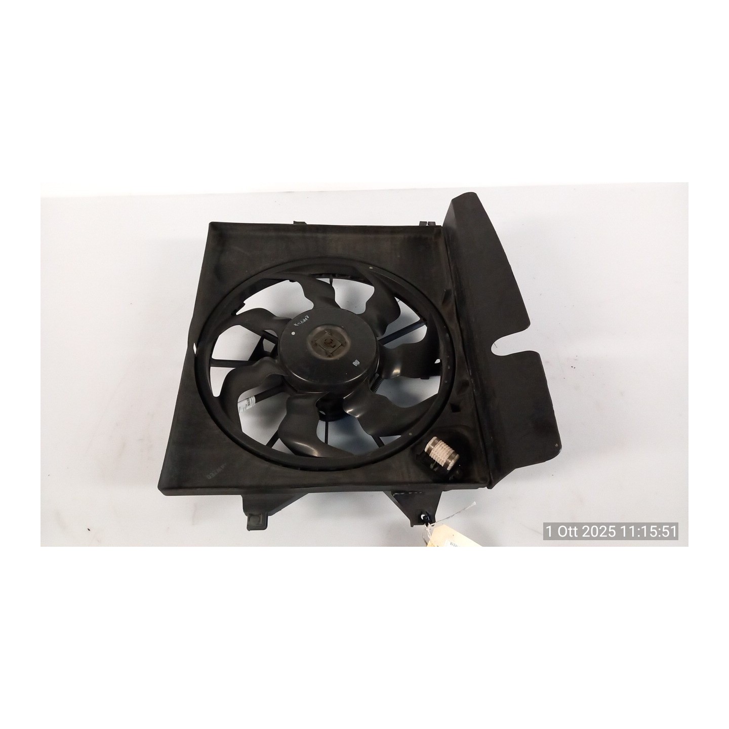 ELETTROVENTOLA CON SUPPORTO C/A/C 019 KIA VENGA (01/10-) D4FC 253801P250