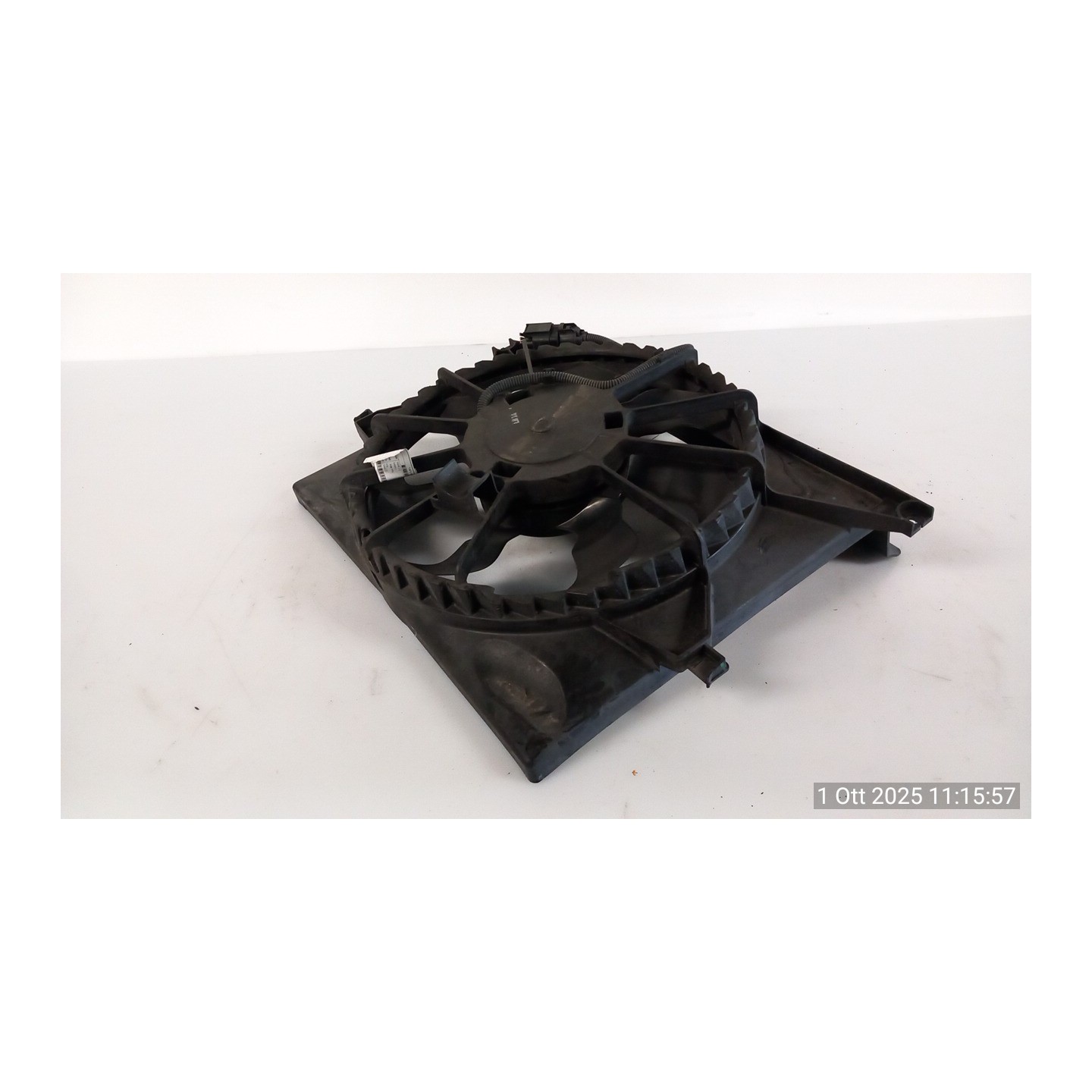 ELETTROVENTOLA CON SUPPORTO C/A/C 019 KIA VENGA (01/10-) D4FC 253801P250