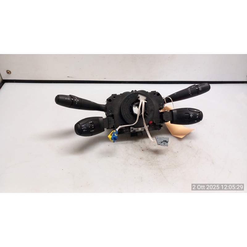 DEVIOGUIDASGANCIO 058 PEUGEOT 308 (08/07-03/14) 9H05 98062104XT