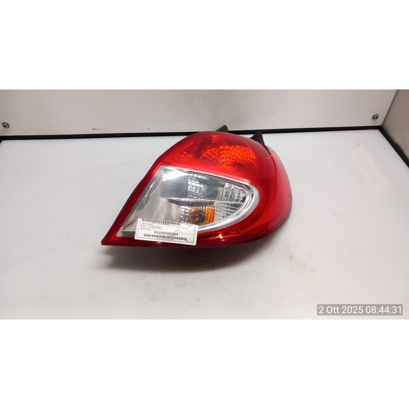 FANALE POST. DX. 068 RENAULT CLIO 3A SERIE (05/09-) D4FD7 8200886946