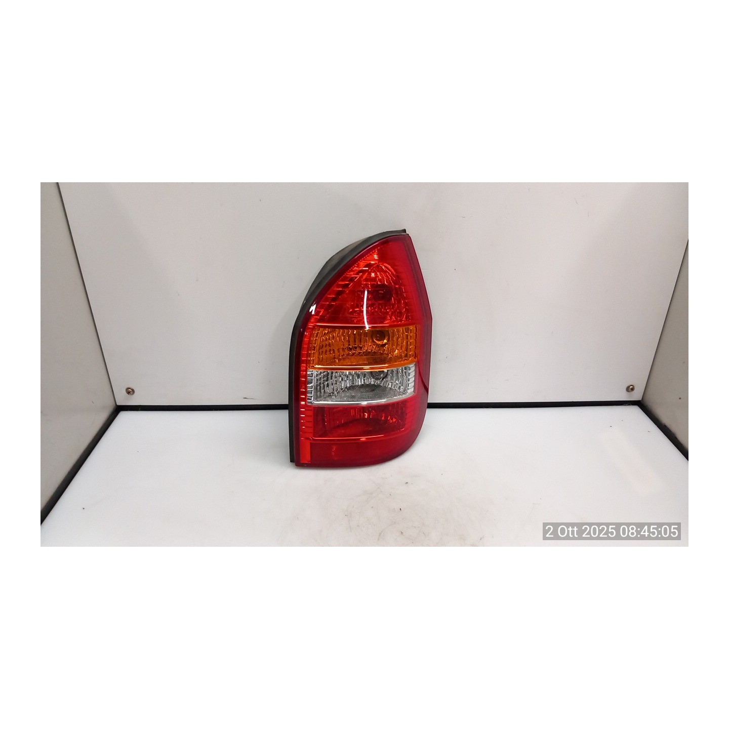 FANALE POST. T.32123349 DX. 072 OPEL ZAFIRA (T98) (03/99-12/05) Z16XE 9117446