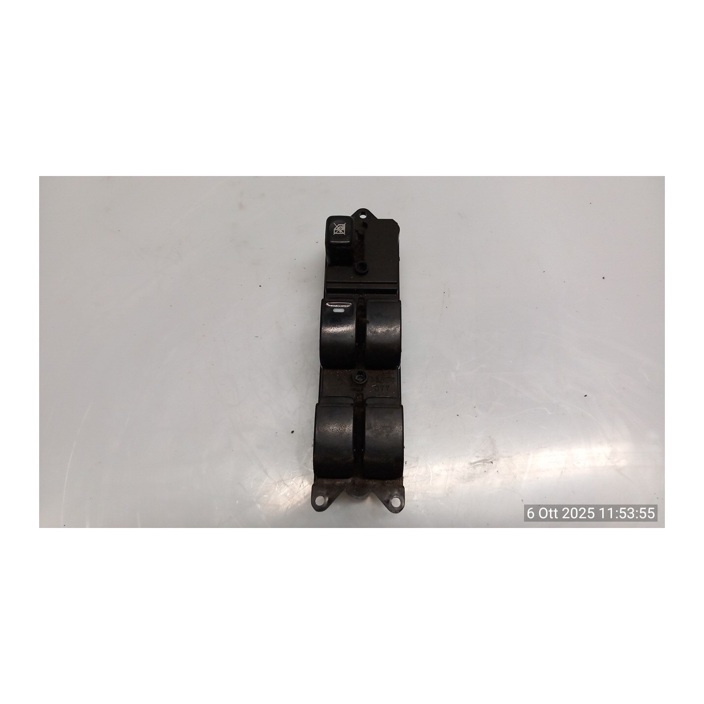 BLOCCO COMANDI ALZACRISTALLI 093 MITSUBISHI GRANDIS (09/05-06/09) BSY MN141066