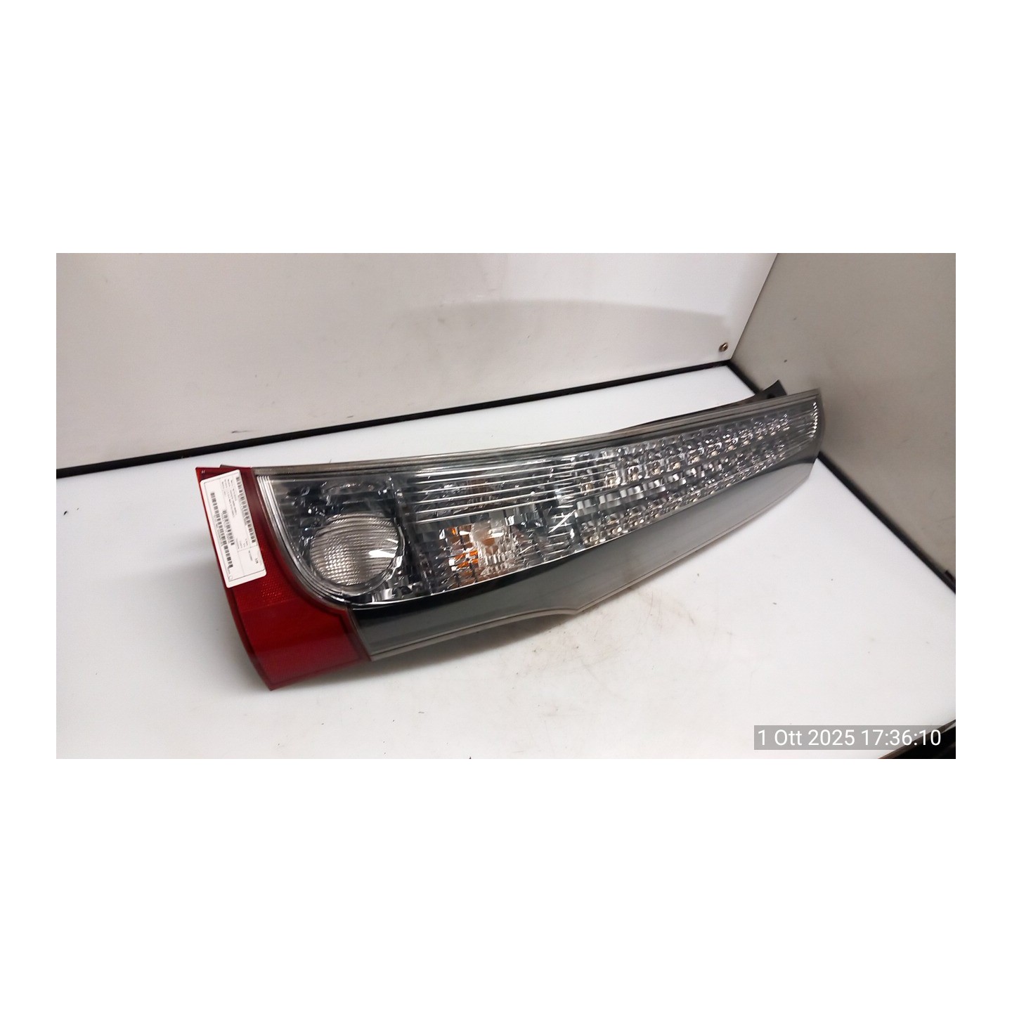 FANALE POST. DX. 094 MITSUBISHI GRANDIS (09/05-06/09) BSY 8330A192