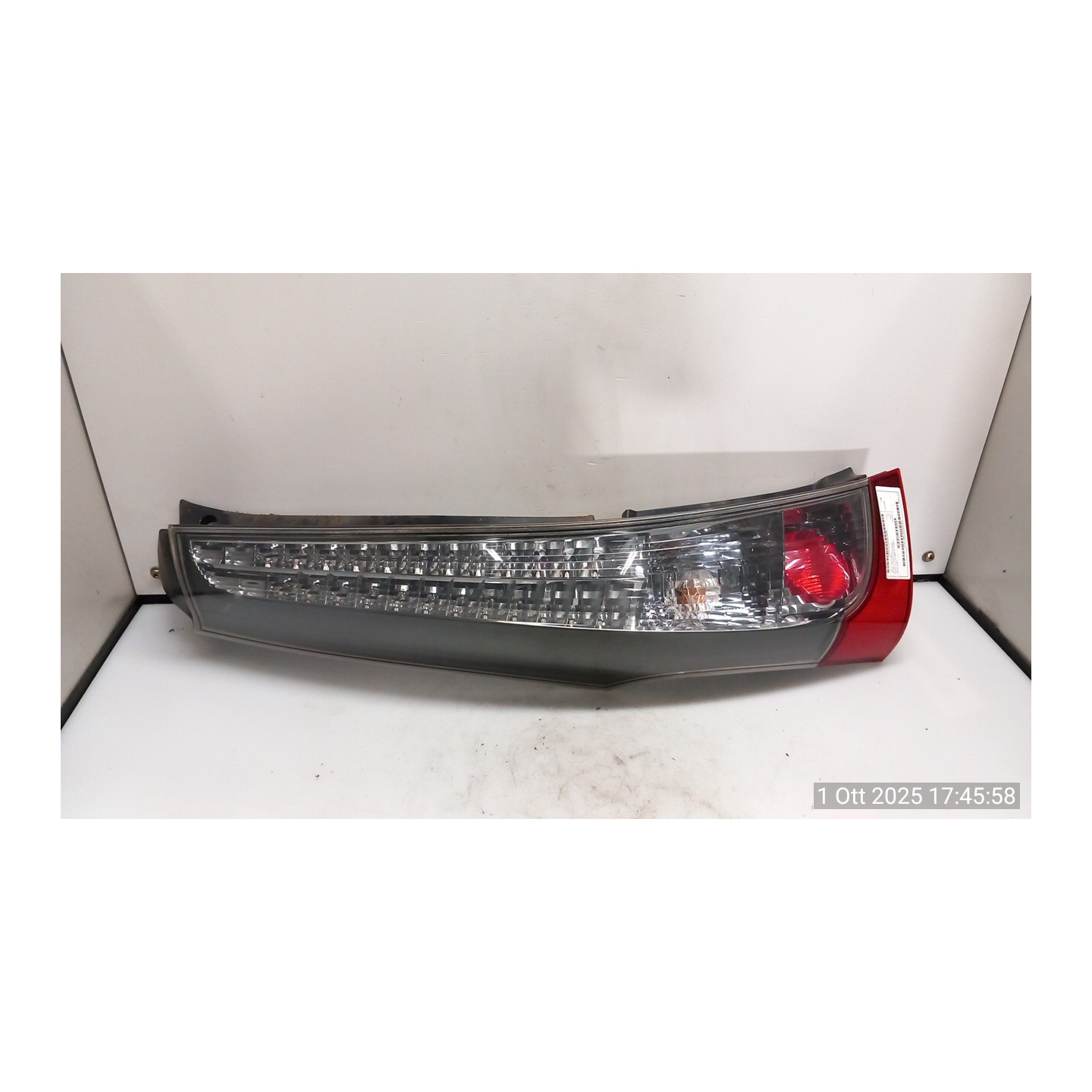 FANALE POST. SX. 095 MITSUBISHI GRANDIS (09/05-06/09) BSY 8330A189