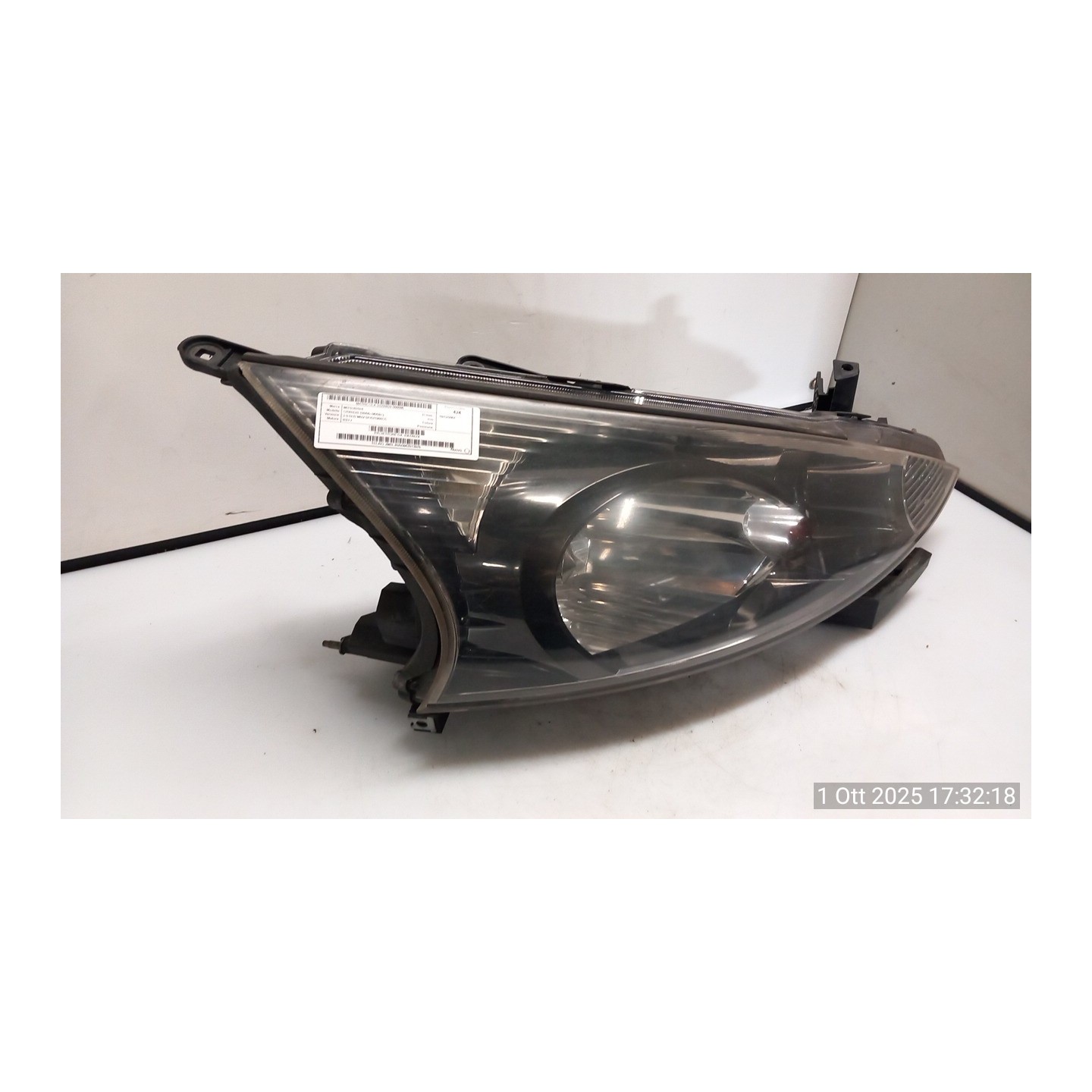 PROIETTORE DX. 096 MITSUBISHI GRANDIS (09/05-06/09) BSY 8301A574