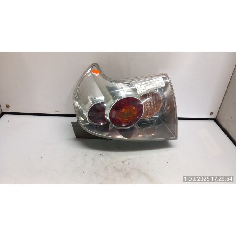 FANALE POST. 07- DX. 003 TOYOTA COROLLA VERSO (03/04-12/09) 2ADFTV 815510F060
