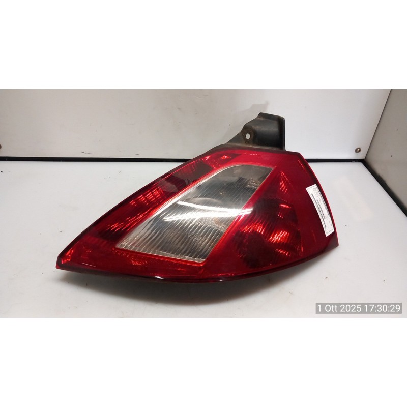 FANALE POST. DX. 008 RENAULT MEGANE 2A SERIE (09/02-02/06) K4JD7 8200073237